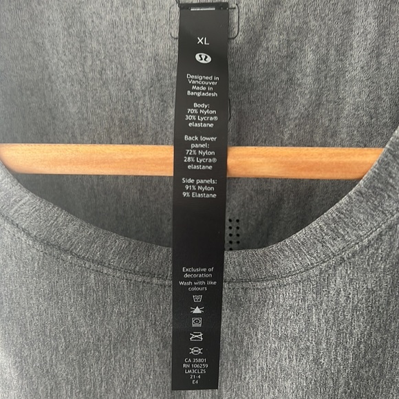 Lululemon Vital Drive Sleeveless - Picture 2 of 4